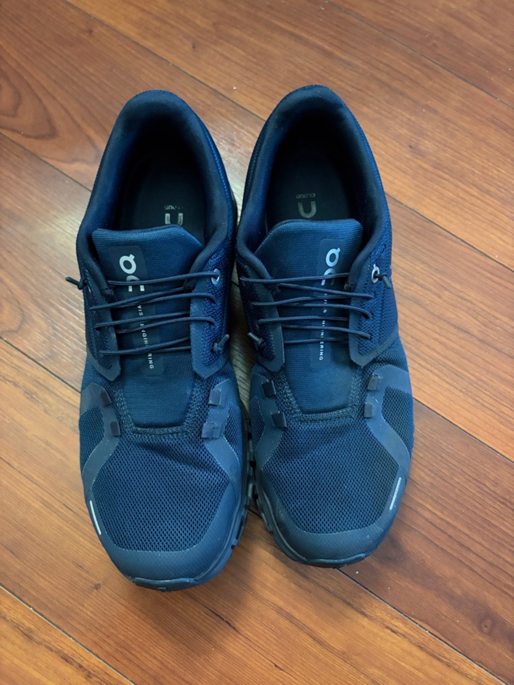 On Running Men's Athletic Shoes in Navy